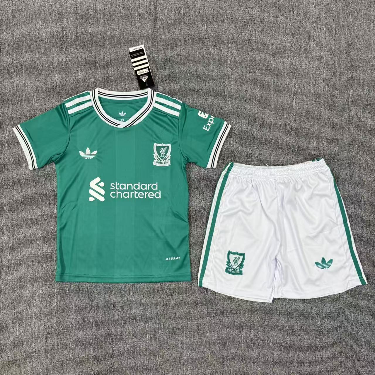 25/26 Ensemble Enfant  Liverpool  Extérieur